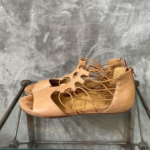 L'Amour-Des-Pieds  Demi Sandals women’s Size 8.5 Leather Strappy gladiator zip - Picture 1 of 11